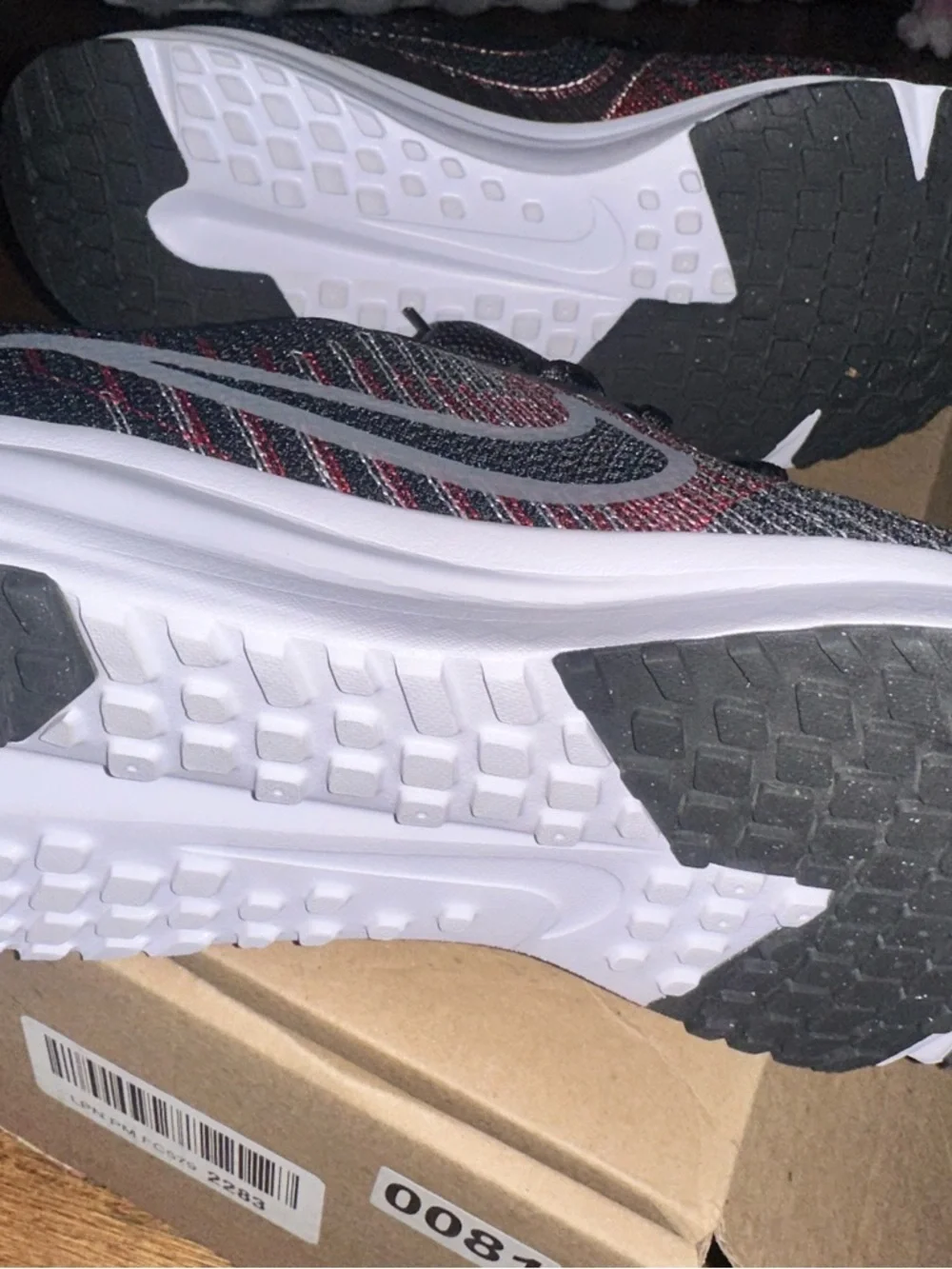 Nike Men’s Black Sneakers with Red Gray and White Accents - NEW Size 12